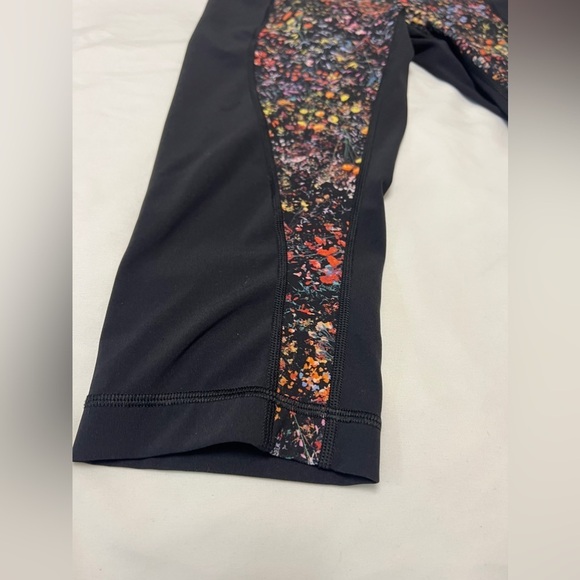 Lululemon Wunder Under Crop High-Rise *Curve 17" - Picture 2 of 8